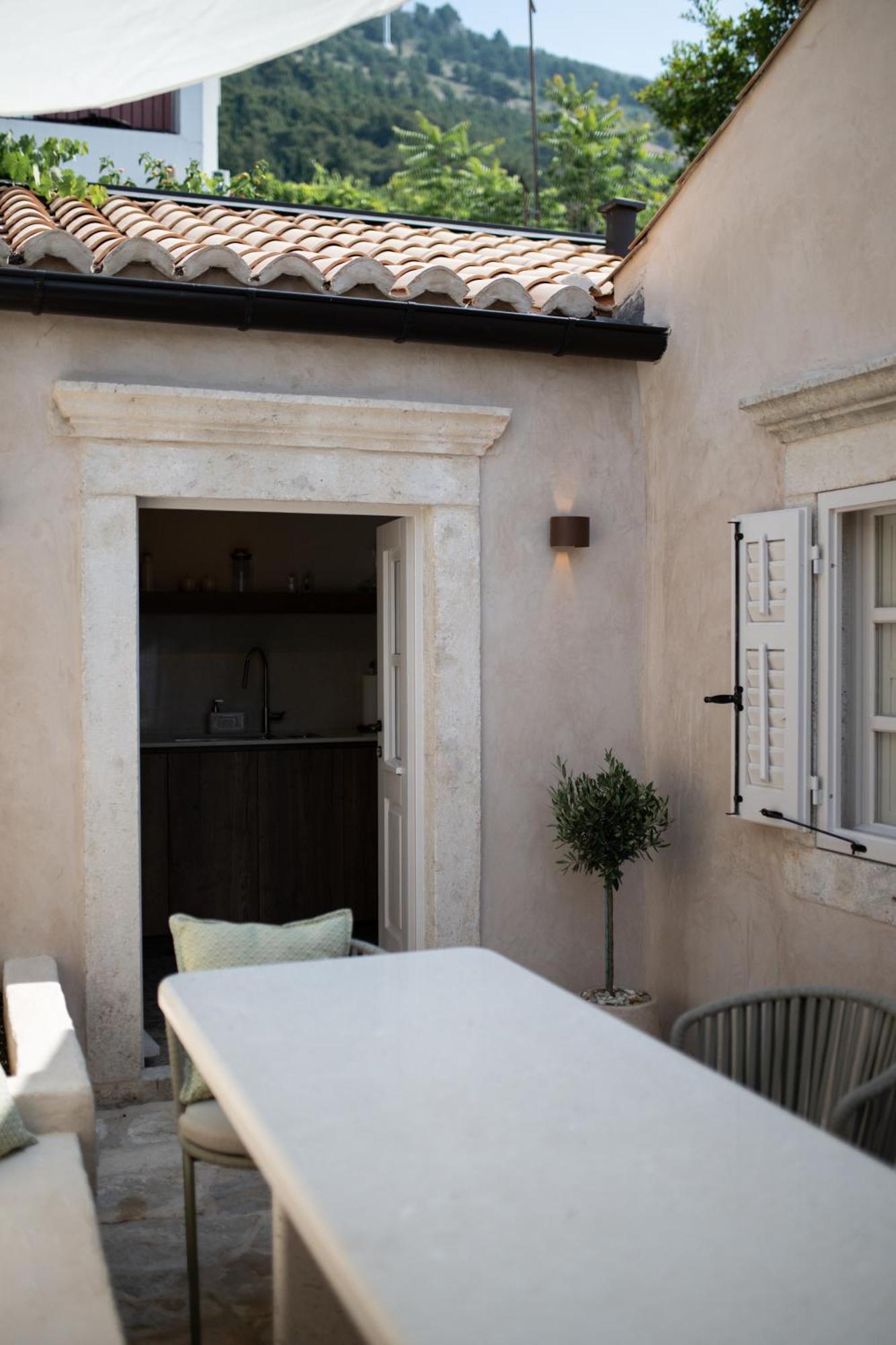 Maxima Comoda Luxury Villa